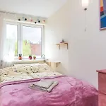Blue Sky Apartment